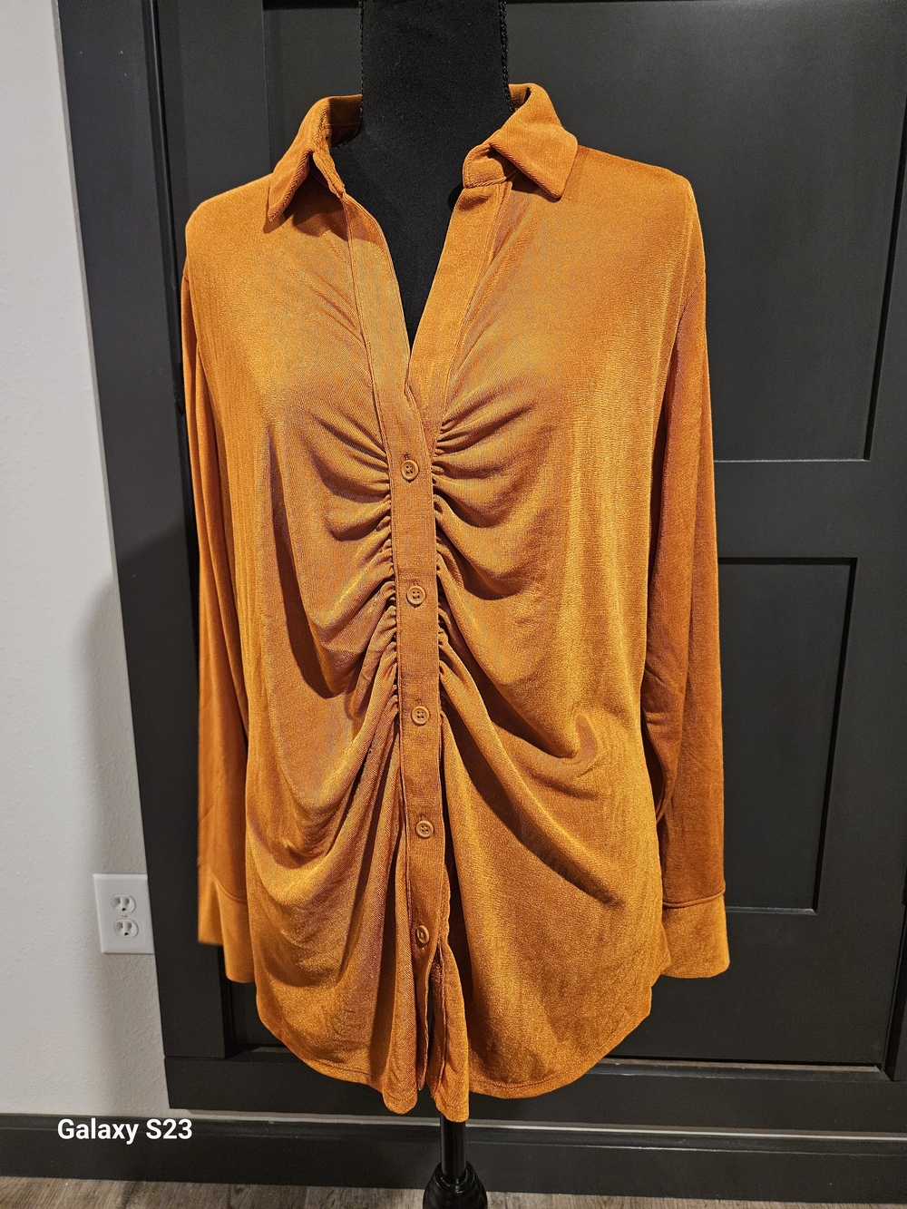 Plus Size Cato Women's Rust Orange Ruched Button-Front Shirt